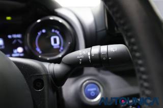 TOYOTA Yaris usata, con Autoradio digitale