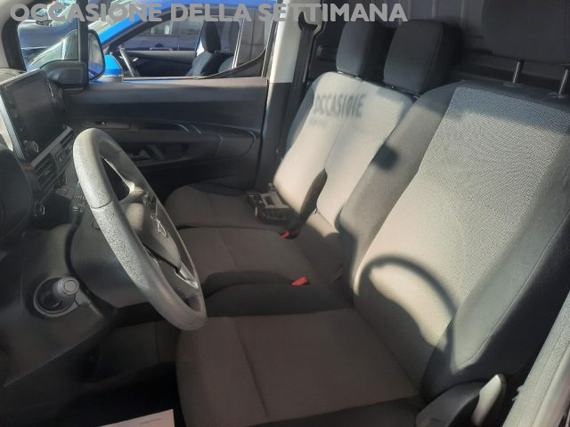 OPEL Combo usata, con Autoradio digitale