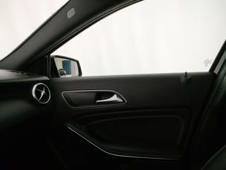 MERCEDES-BENZ A 180 usata, con Autoradio digitale