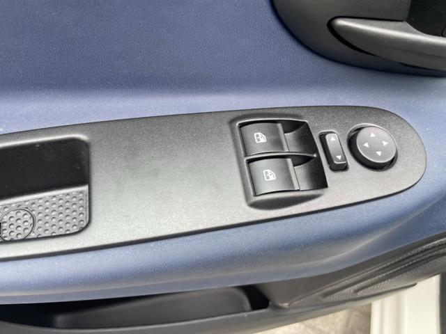LANCIA Ypsilon usata, con USB