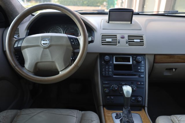 VOLVO XC90 usata, con Alzacristalli elettrici