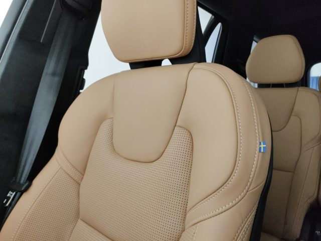 VOLVO XC90 usata, con Volante in pelle