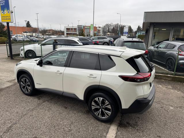 NISSAN X-Trail usata, con Luci diurne