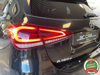 MERCEDES-BENZ A 180 usata, con Leve al volante