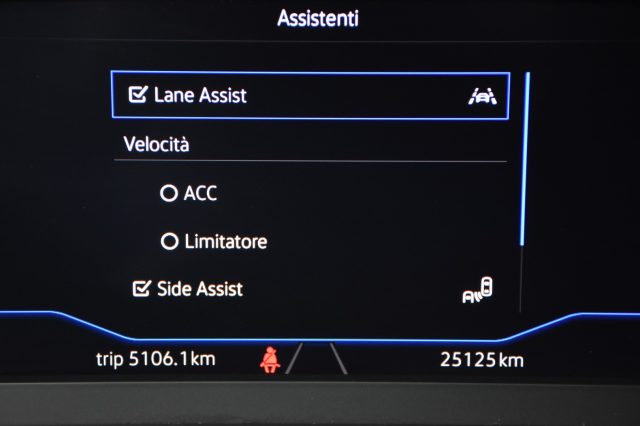 VOLKSWAGEN T-Roc usata, con Controllo vocale