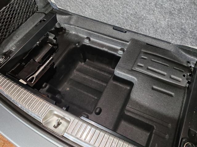 MERCEDES-BENZ C 200 usata, con Volante in pelle