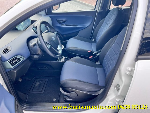 LANCIA Ypsilon usata, con Autoradio