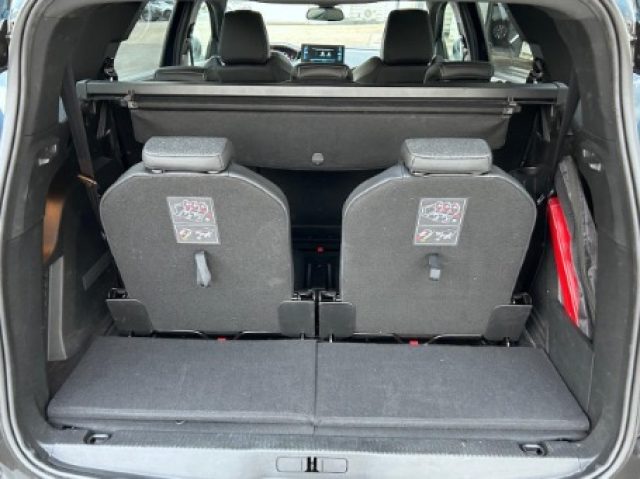 PEUGEOT 5008 usata, con Riconoscimento dei segnali stradali