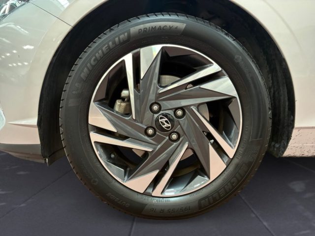 HYUNDAI i20 usata, con Specchietti laterali elettrici