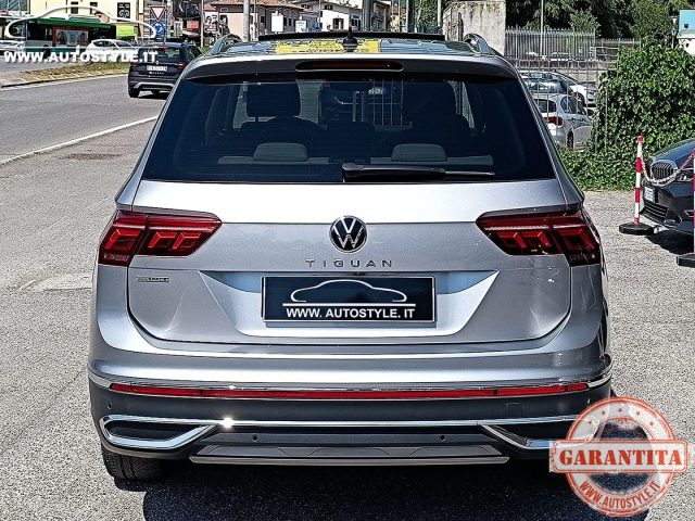 VOLKSWAGEN Tiguan Allspace usata, con Sensore di luce