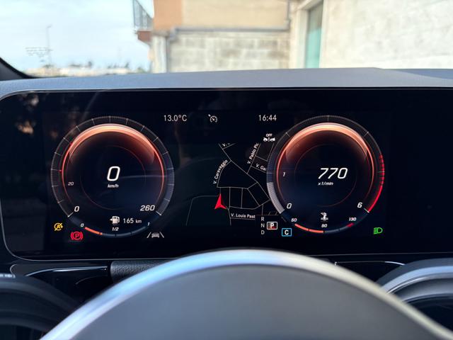 MERCEDES-BENZ GLA 200 usata, con Bracciolo