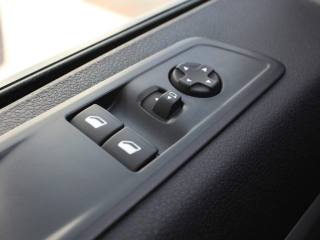 OPEL Vivaro usata, con Controllo vocale