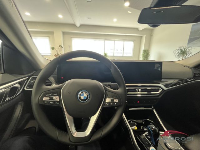 BMW i4 usata 5