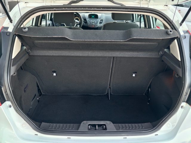 FORD Fiesta usata, con Servosterzo