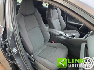 TOYOTA C-HR usata, con Autoradio digitale