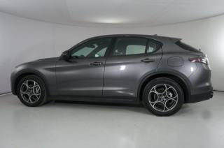 ALFA ROMEO Stelvio usata, con Specchietti laterali elettrici