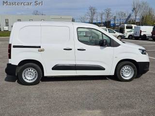 TOYOTA Proace City usata, con Autoradio