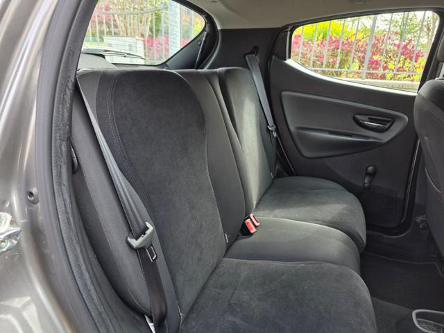 LANCIA Ypsilon usata 24