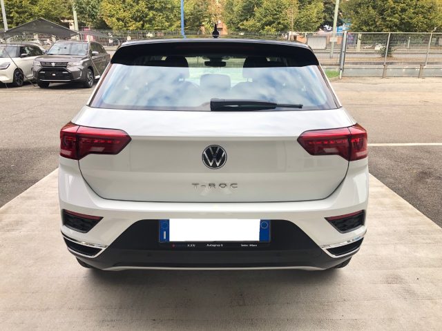 VOLKSWAGEN T-Roc usata, con Autoradio