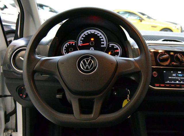 VOLKSWAGEN up! usata, con Boardcomputer