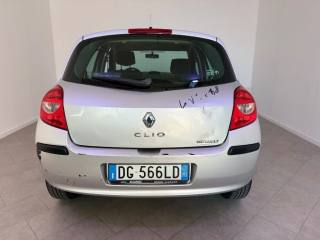 RENAULT Clio usata 8