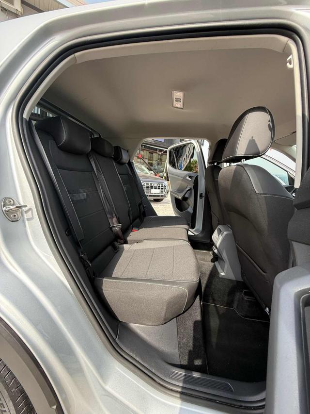 VOLKSWAGEN T-Cross usata 21