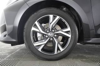 TOYOTA Yaris usata 14