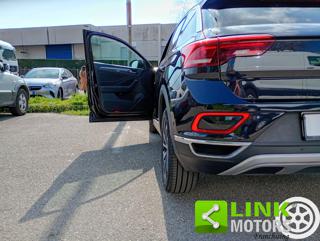 VOLKSWAGEN T-Roc usata, con Controllo automatico clima