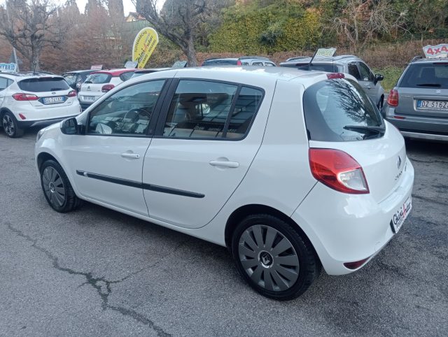 RENAULT Clio usata, con Autoradio