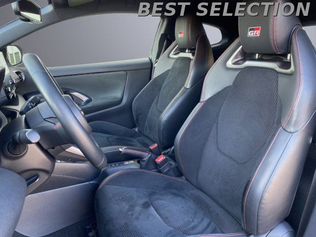 TOYOTA Yaris usata, con Cerchi in lega