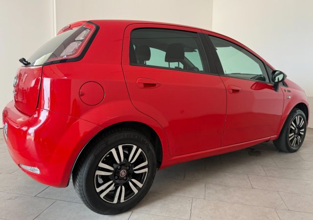 FIAT Punto usata 8