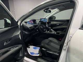 PEUGEOT 3008 usata, con Autoradio