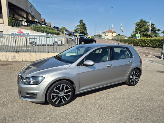 VOLKSWAGEN Golf usata, con Airbag