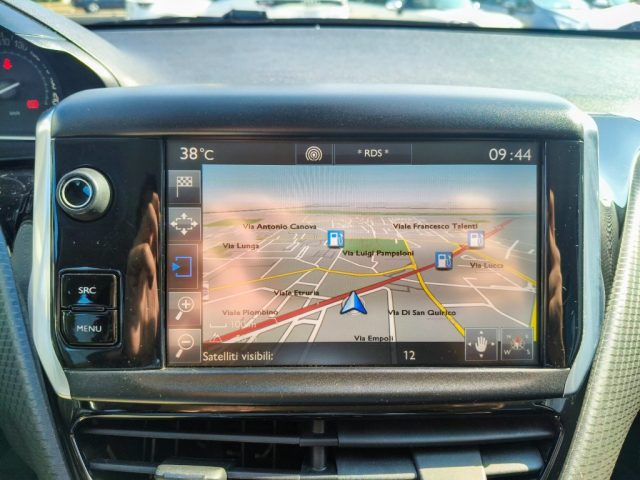 PEUGEOT 208 usata, con Controllo automatico clima