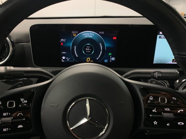 MERCEDES-BENZ CLA 180 usata, con Luci diurne LED