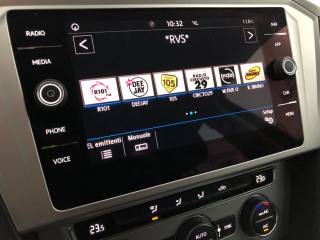 VOLKSWAGEN Passat Variant usata, con Isofix