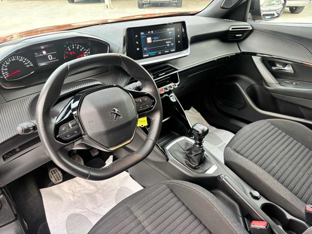 PEUGEOT 2008 usata, con USB