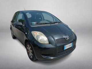 TOYOTA Yaris 1.3 3 porte