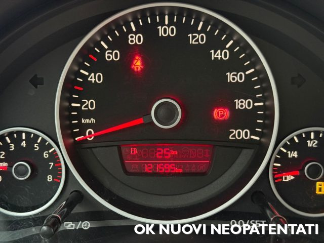 VOLKSWAGEN up! usata, con Climatizzatore