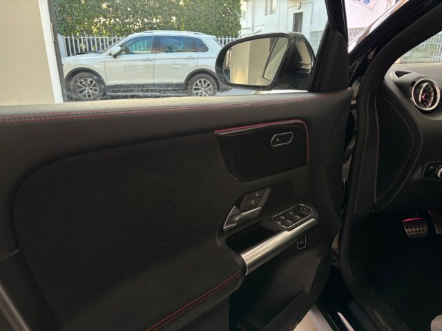 MERCEDES-BENZ GLA 200 usata, con USB