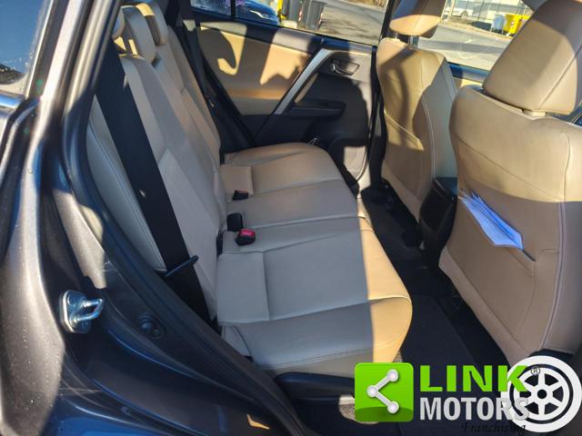 TOYOTA RAV 4 usata, con Cruise Control