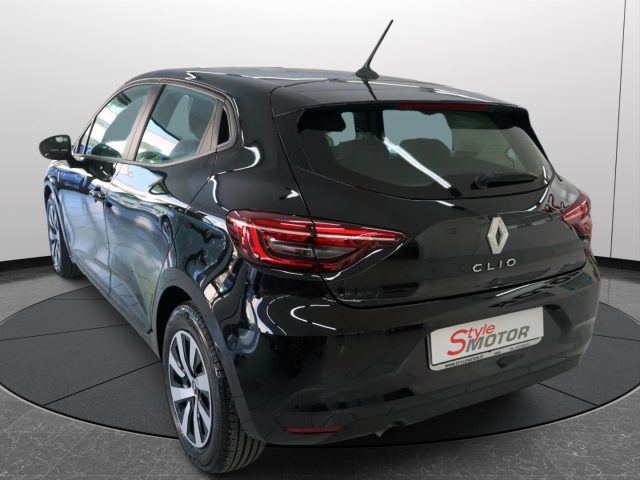 RENAULT Clio usata, con Airbag