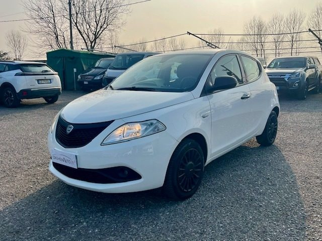 LANCIA Ypsilon usata, con Airbag