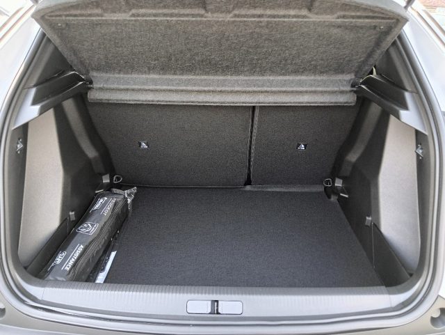 PEUGEOT 2008 usata, con Volante in pelle