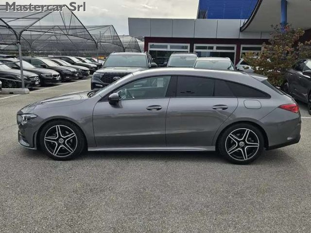 MERCEDES-BENZ CLA 180 usata, con Volante in pelle