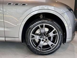 MASERATI Levante usata, con Alzacristalli elettrici
