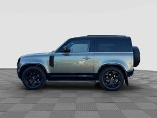 LAND ROVER Defender usata 1