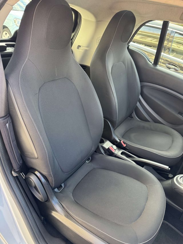 SMART ForTwo usata, con Bluetooth