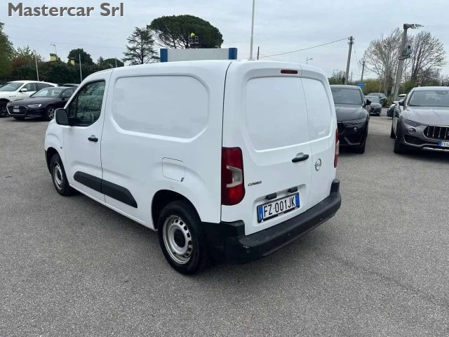 OPEL Combo usata, con Alzacristalli elettrici