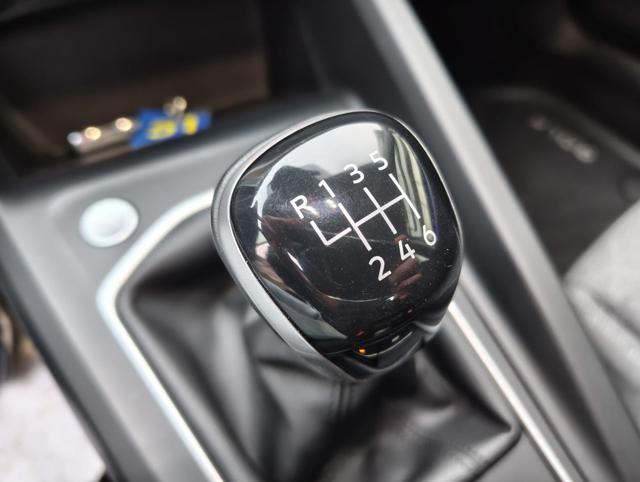 VOLKSWAGEN Golf usata, con Climatizzatore